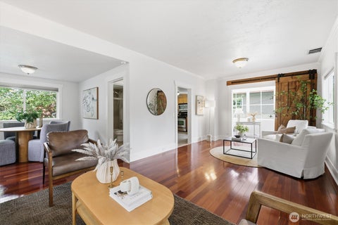 Photo of 626 W Emerson Street, Seattle, WA 98119 (MLS # 2592342)