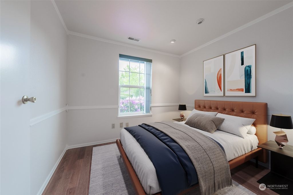 listing image 9368023465219400433