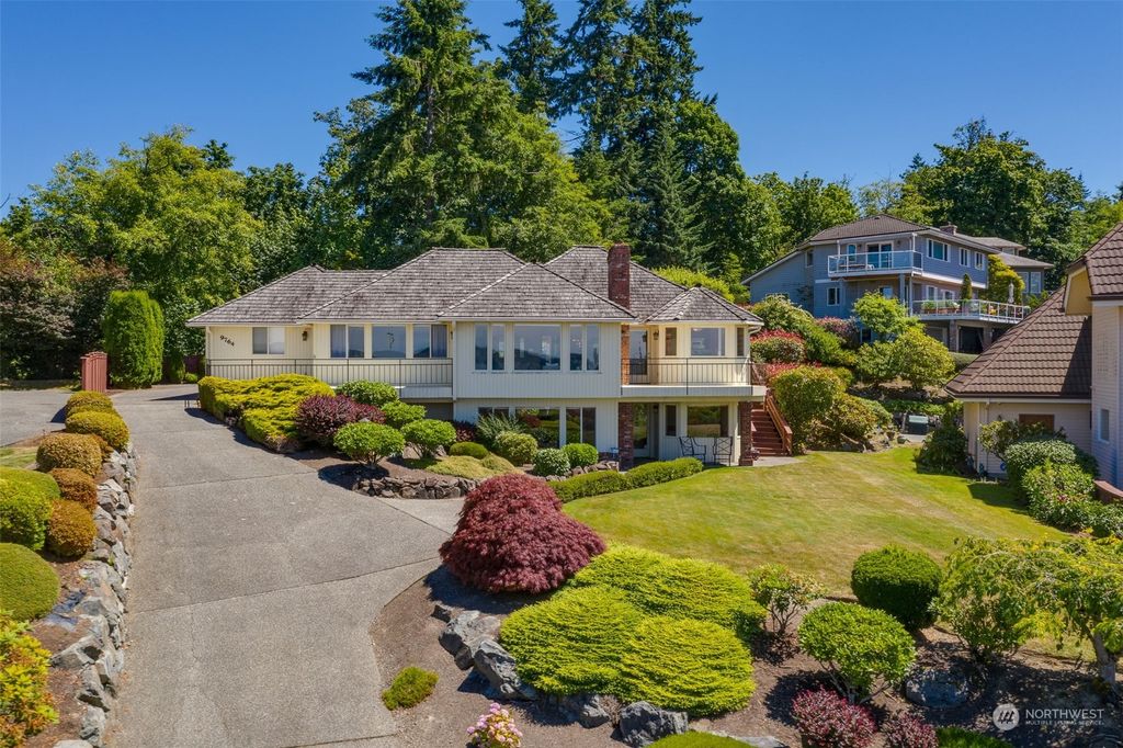 Photo of 9764 Marine View Drive, Mukilteo, WA 98275 (MLS # 2130731)