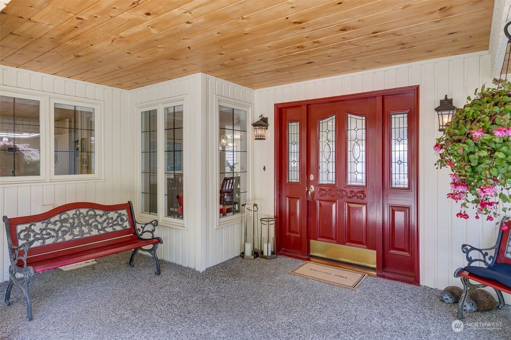 Photo of 9764 Marine View Drive, Mukilteo, WA 98275 (MLS # 2130731)
