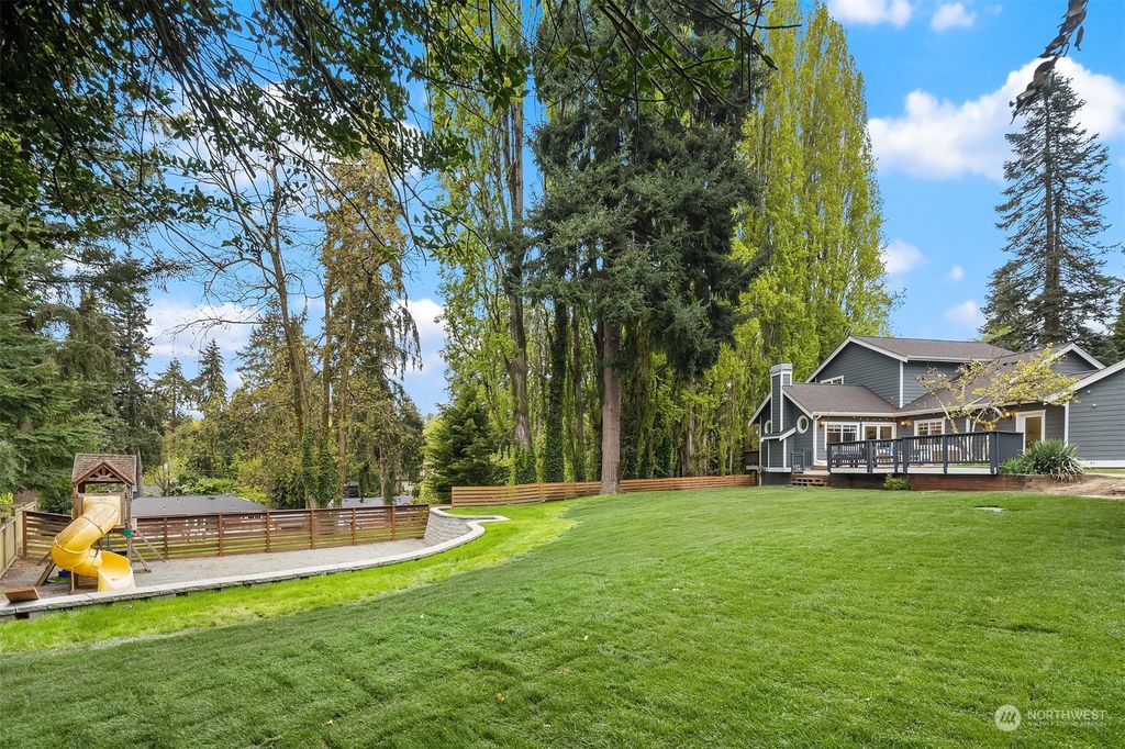 Photo of 16439 2nd Avenue SW, Normandy Park, WA 98166 (MLS # 2064697)