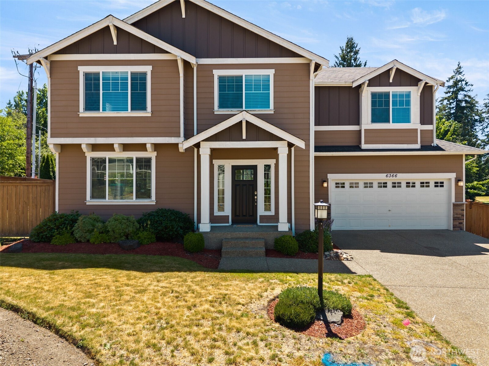 6366 Juanita Circle NE