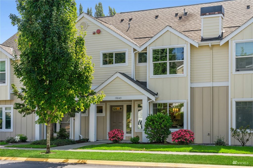 Photo of 15843 NE 91st Way, Redmond, WA 98052 (MLS # 1990557)