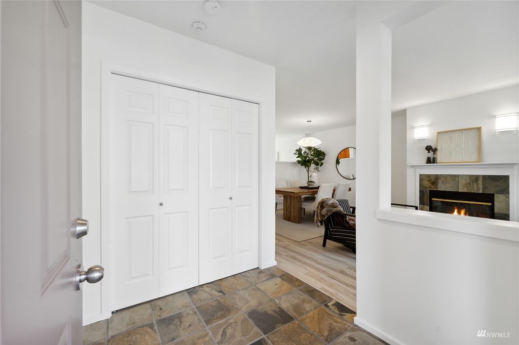 Photo of 15843 NE 91st Way, Redmond, WA 98052 (MLS # 1990557)