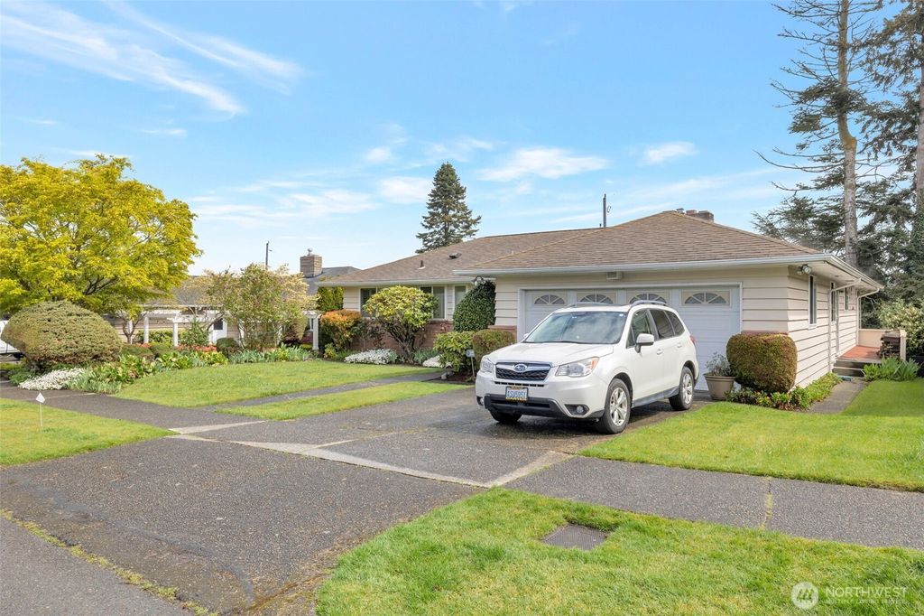 Photo of 10520 11th Avenue NW, Seattle, WA 98177 (MLS # 2507384)