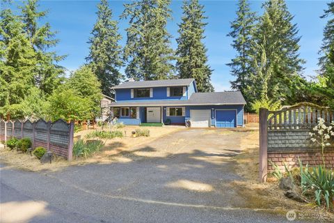 Photo of 13407 SE 209th Street, Kent, WA 98042 (MLS # 2411709)