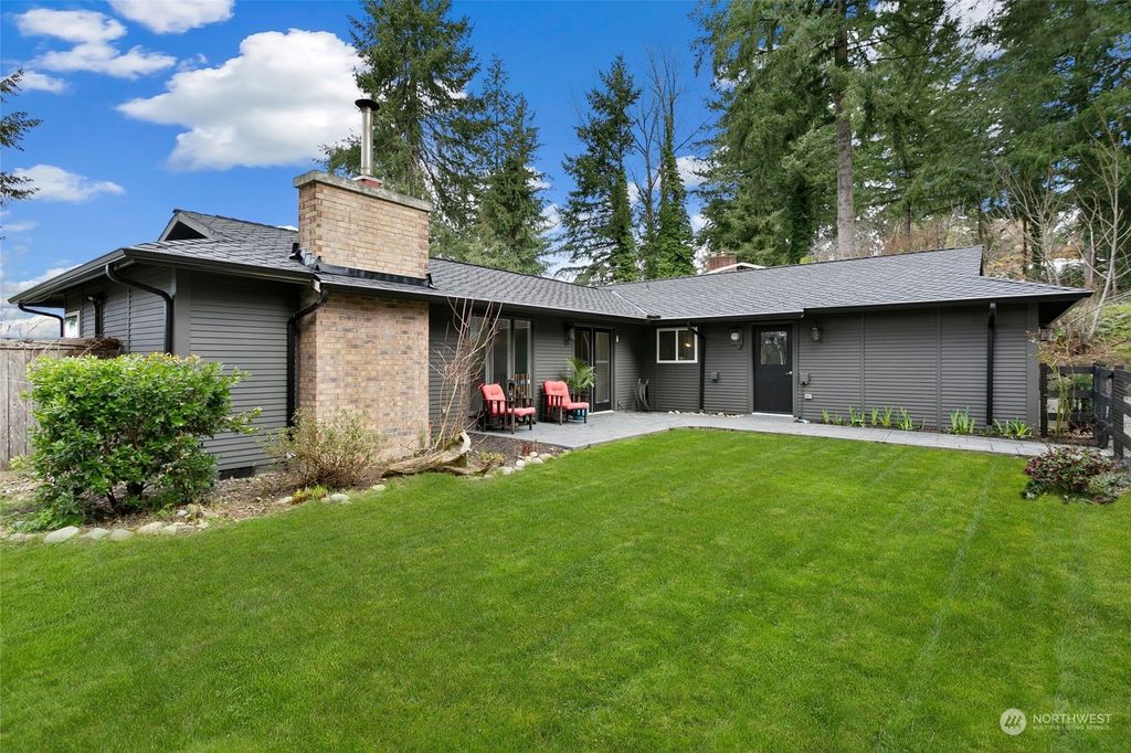 Photo of 23014 SE 220th Place, Maple Valley, WA 98038 (MLS # 2048808)