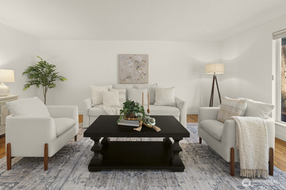 7607 Emerald Drive SW