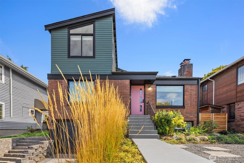 Photo of 4002 12th Avenue S, Seattle, WA 98108 (MLS # 2583277)