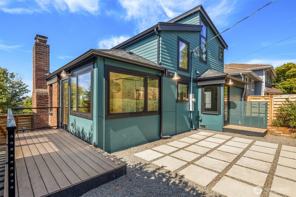 Photo of 4002 12th Avenue S, Seattle, WA 98108 (MLS # 2583277)