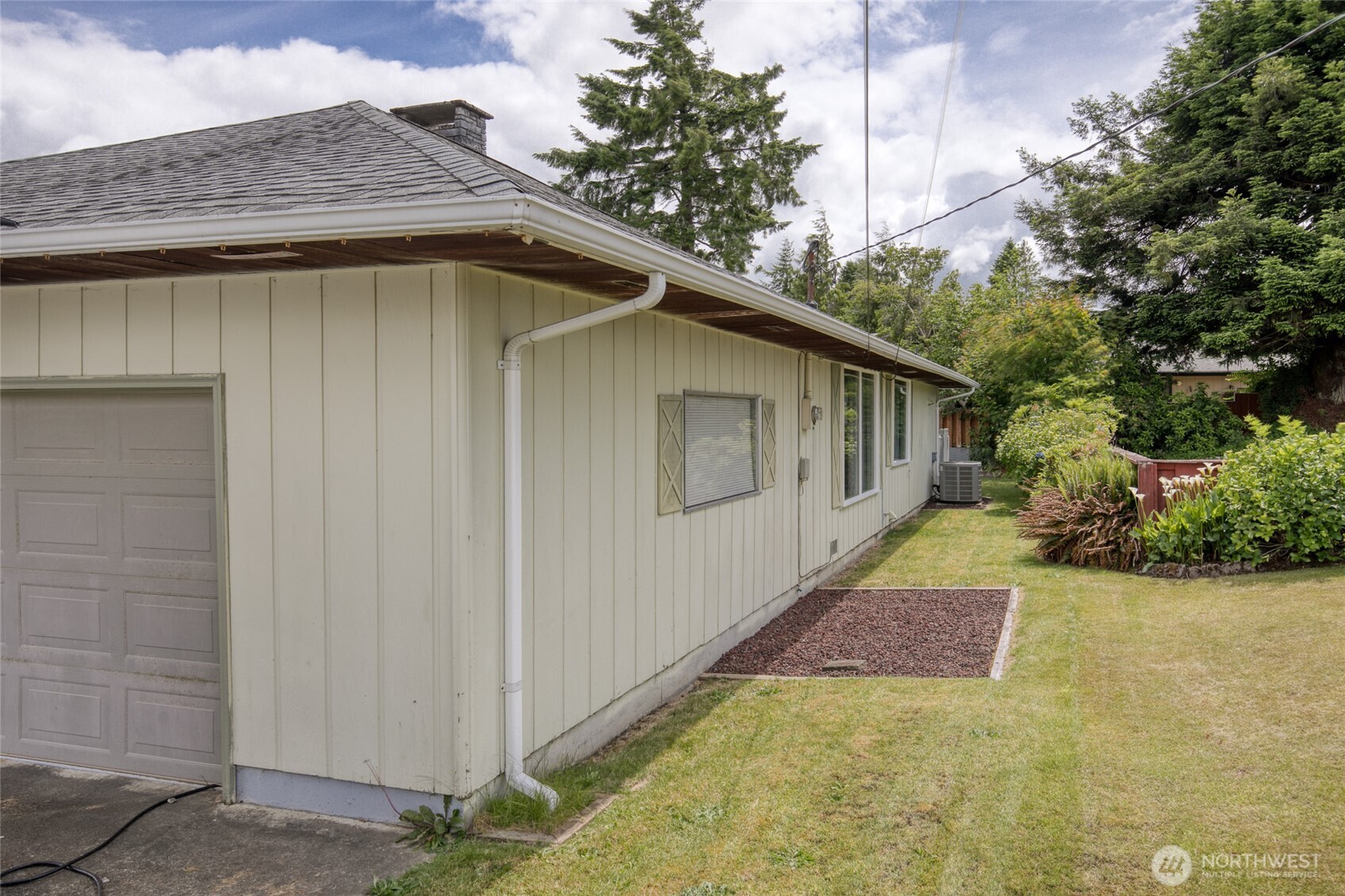 218 Holly Lane