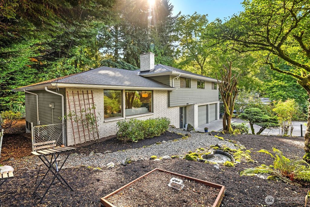 Photo of 1711 NE 104th Street, Seattle, WA 98125 (MLS # 2435229)