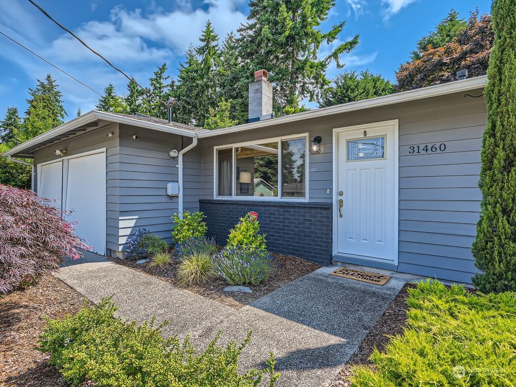 Photo of 31460 13th Avenue SW, Federal Way, WA 98023 (MLS # 2132350)