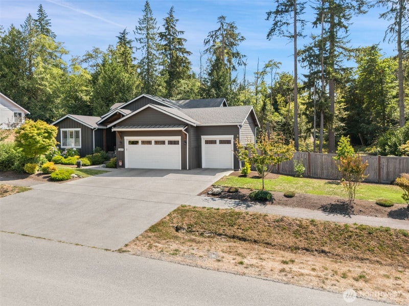 10849 Apple Tree Point Lane