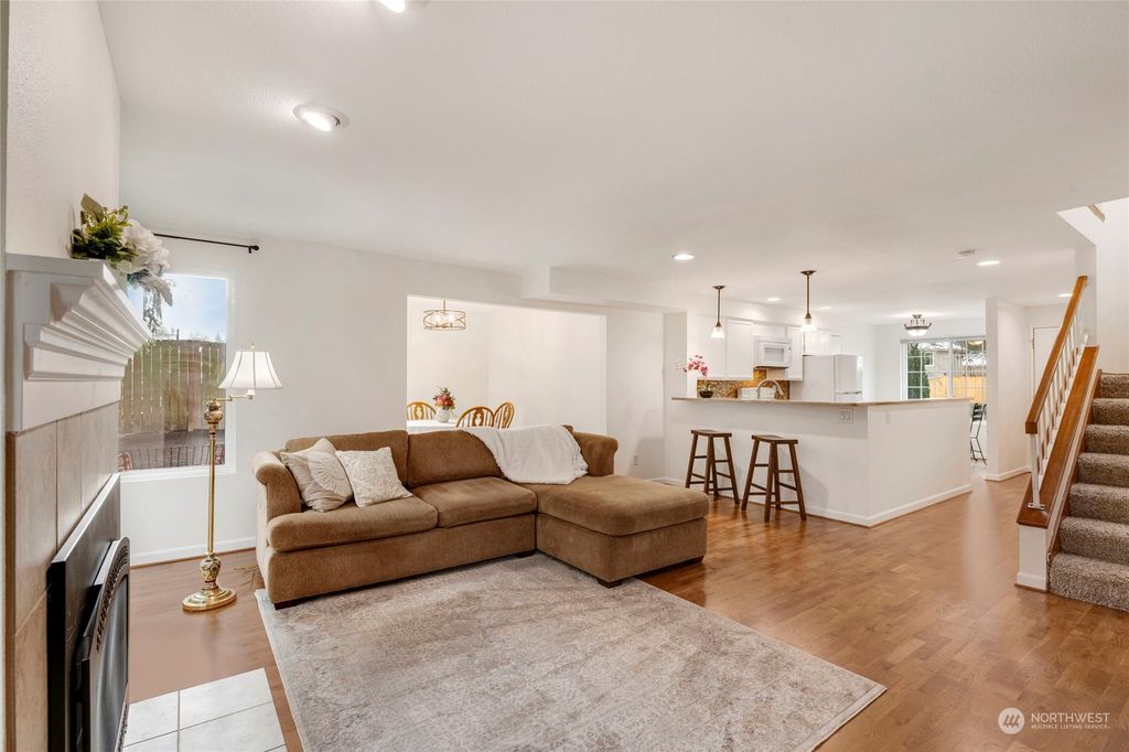 Photo of 32912 4th Lane S, Federal Way, WA 98003 (MLS # 2325757)