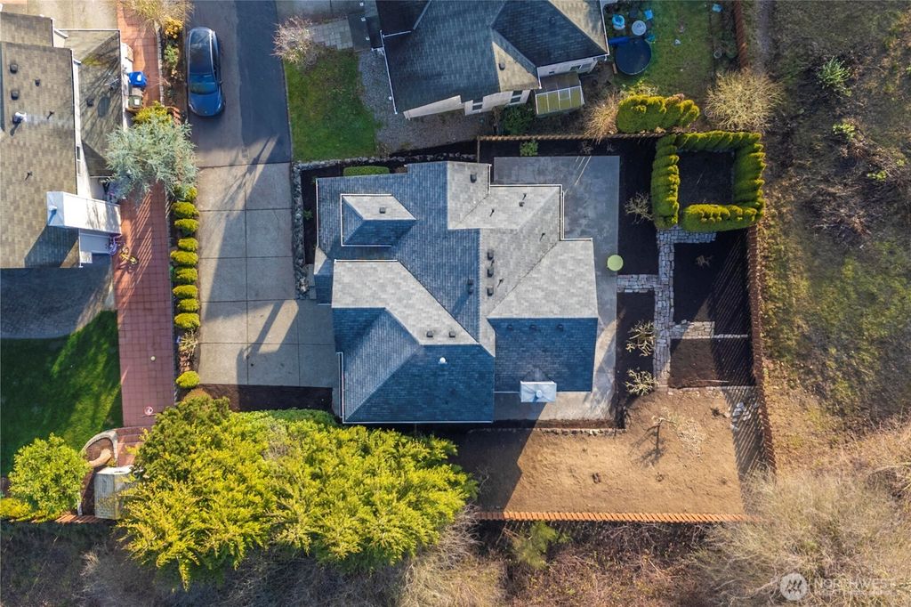 Photo of 4125 S 220th Street Pl, Kent, WA 98032 (MLS # 2471843)