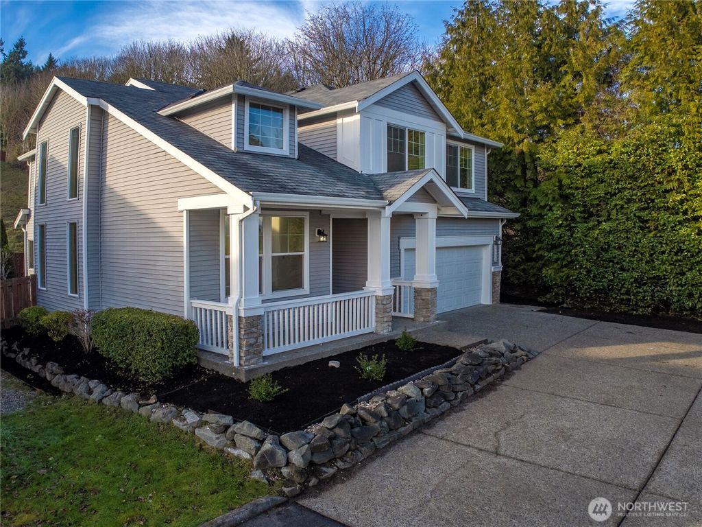 Photo of 4125 S 220th Street Pl, Kent, WA 98032 (MLS # 2471843)