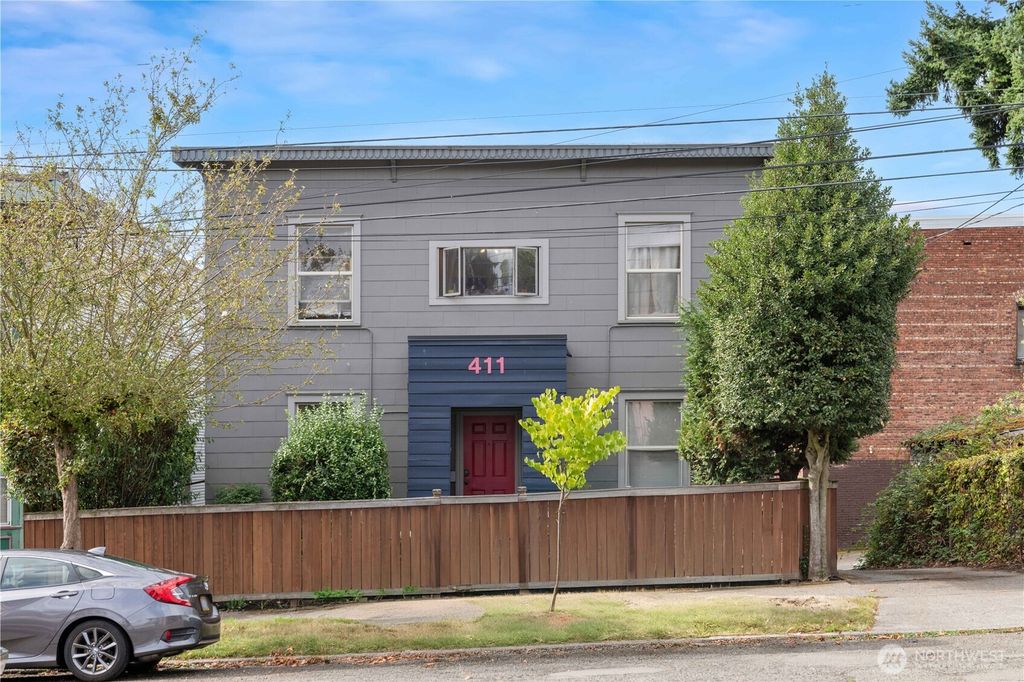 Photo of 411 28th Avenue S, Seattle, WA 98144 (MLS # 2442323)