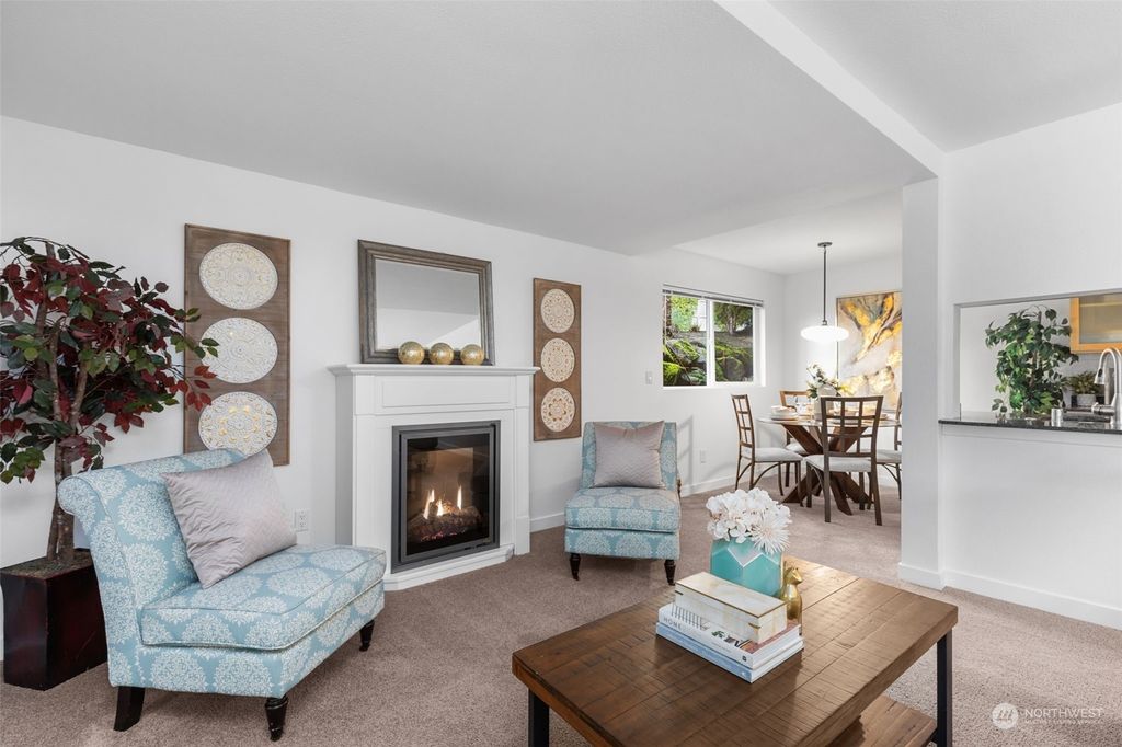 Photo of 680 122nd Avenue NE #111, Bellevue, WA 98005 (MLS # 2056945)