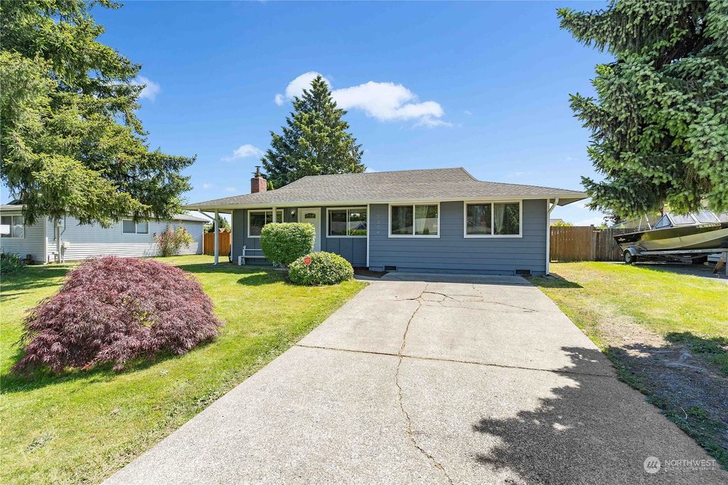 Photo of 5204 142nd Place NE, Marysville, WA 98271 (MLS # 2072163)