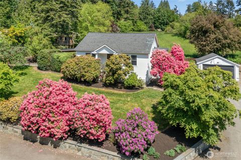 9850 Pine Street NE Bainbridge Island WA 98110