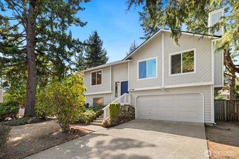 Photo of 1725 211th Place NE, Sammamish, WA 98074 (MLS # 2570707)