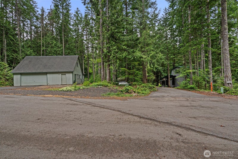 41 N Dow Place