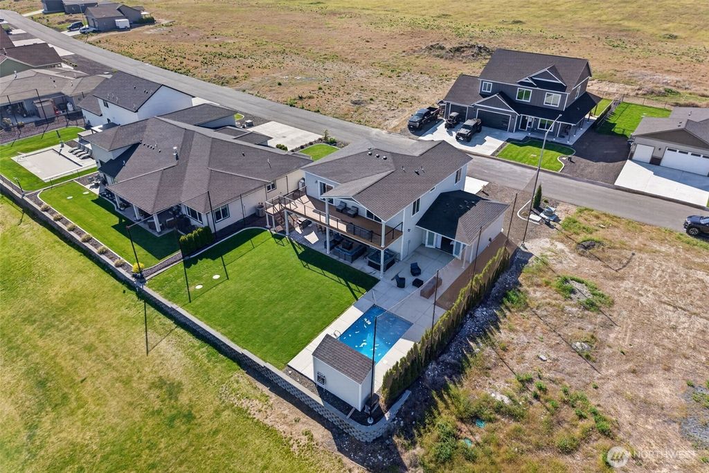 Photo of 8446 Desert Greens Loop, Othello, WA 99344 (MLS # 2516991)