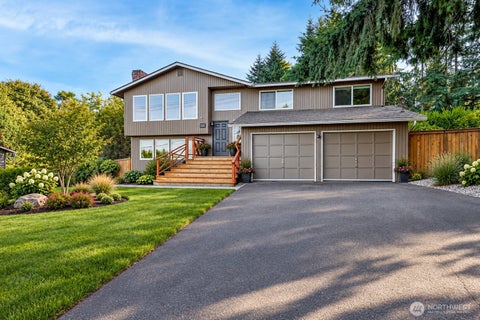 Photo of 10004 180th Street SE, Snohomish, WA 98296 (MLS # 2580962)