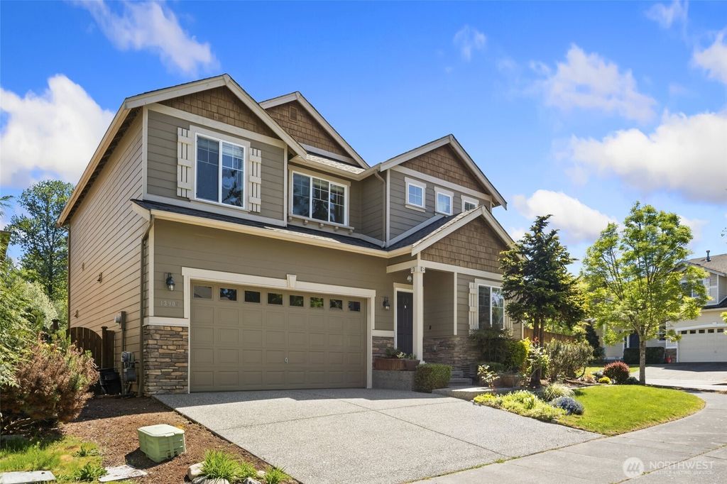 Photo of 13909 15th Place W, Lynnwood, WA 98087 (MLS # 2522148)