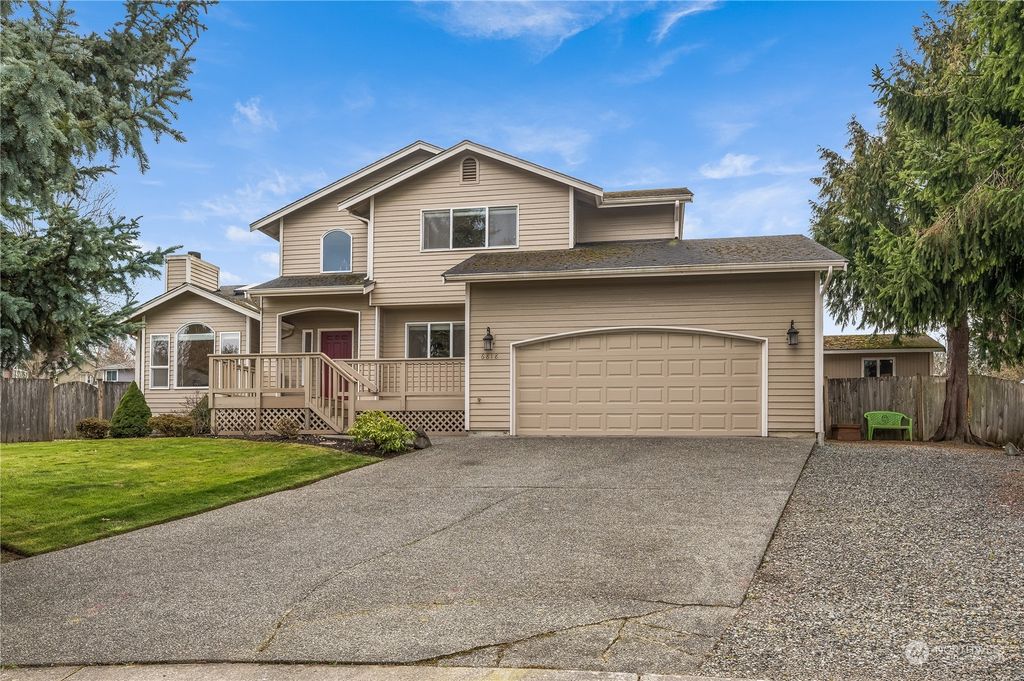 Photo of 6818 69th Place NE, Marysville, WA 98270 (MLS # 2042738)