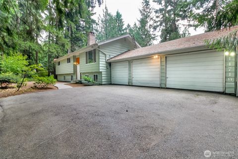 Photo of 14719 106th Avenue Ct E, Puyallup, WA 98374 (MLS # 2430526)