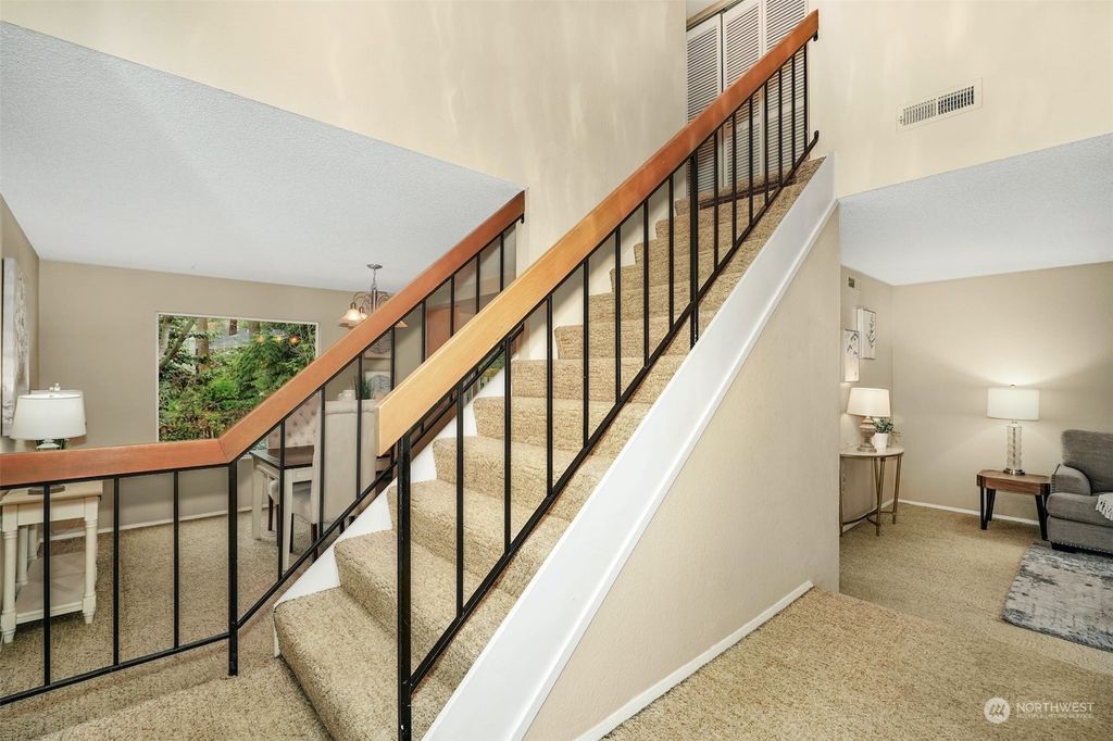 Photo of 12208 NE 148th Court, Kirkland, WA 98034 (MLS # 2056803)