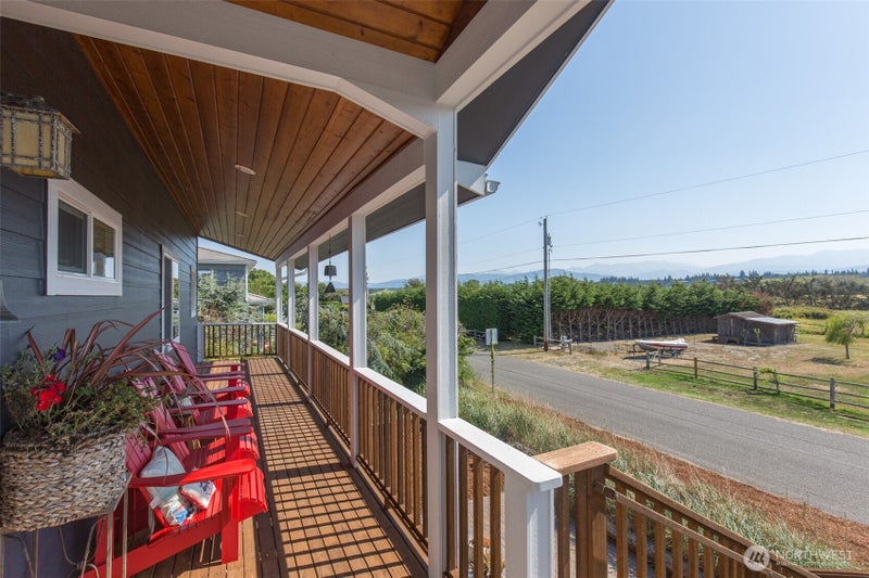 1321 Three Crabs Road