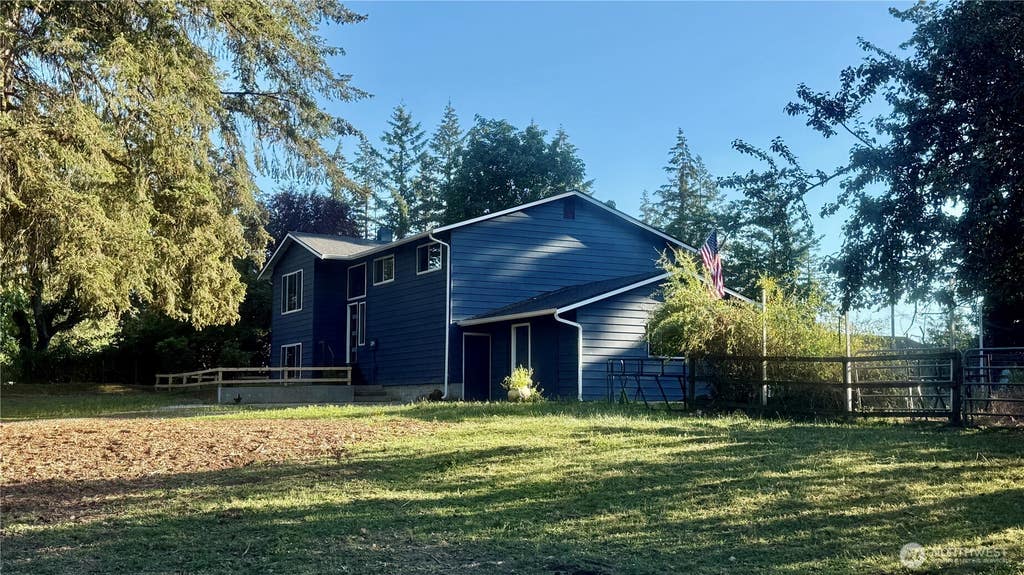 Photo of 22045 Peter Grubb Road SE, Renton, WA 98058 (MLS # 2560280)