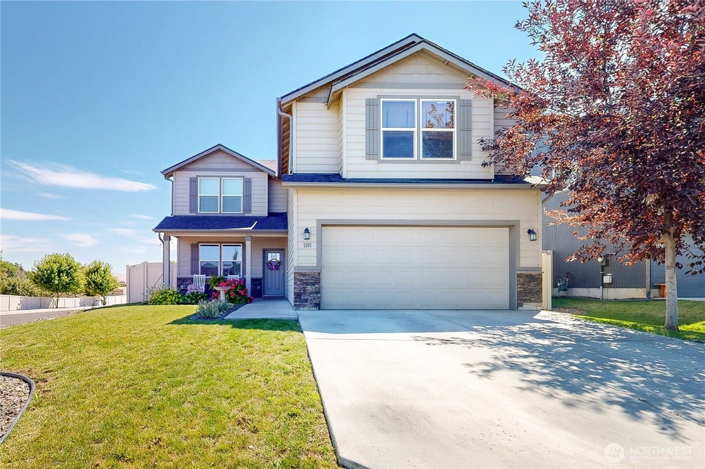 Photo of 1101 SW Virginia Street, College Place, WA 99324 (MLS # 2553802)