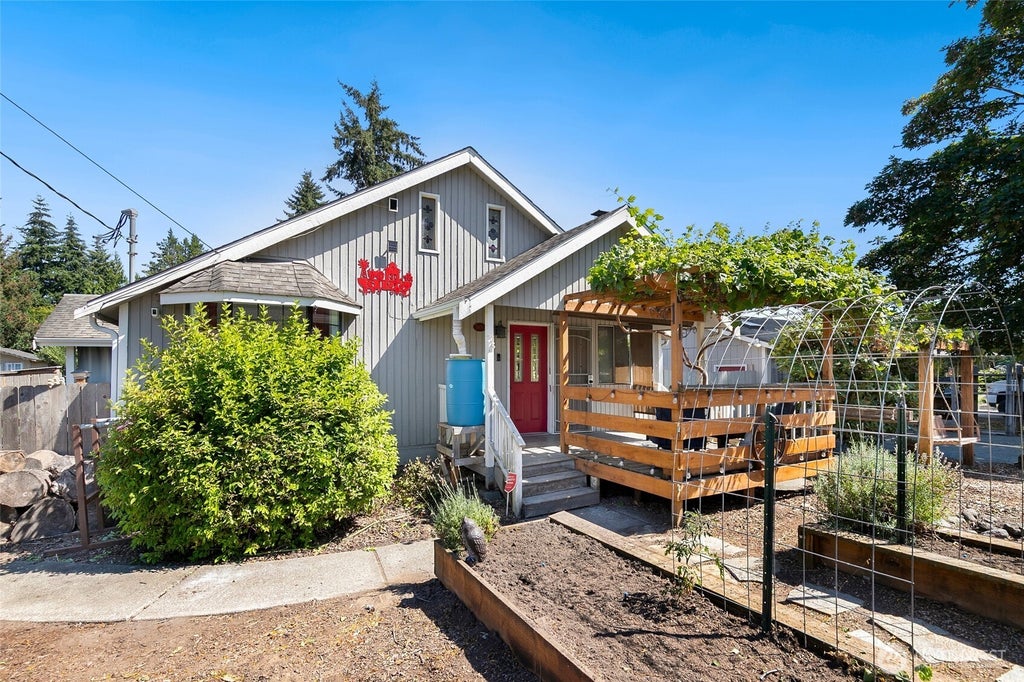 Photo of 3106 C Street SE, Auburn, WA 98002 (MLS # 2571190)