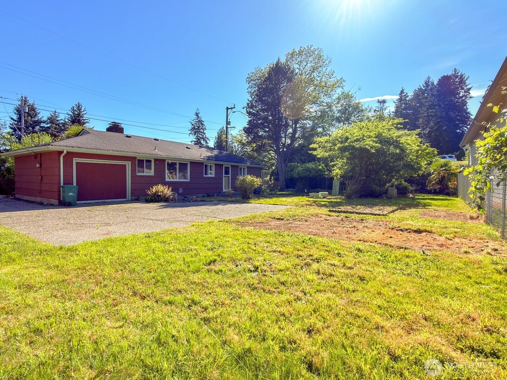 Photo of 638 S 160th Street, Burien, WA 98148 (MLS # 2520757)