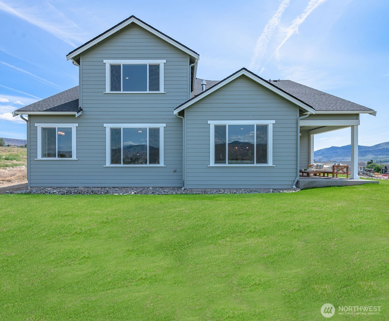 East Wenatchee, Washington 98802, United States, 3 Bedrooms Bedrooms, ,3 BathroomsBathrooms,Residential,Active,122658