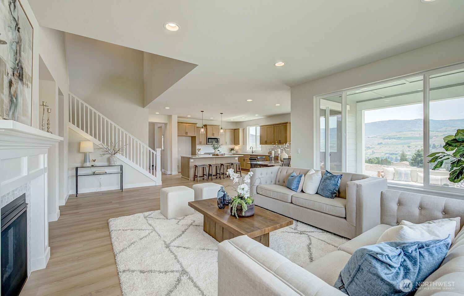 East Wenatchee, Washington 98802, United States, 3 Bedrooms Bedrooms, ,3 BathroomsBathrooms,Residential,Active,122658