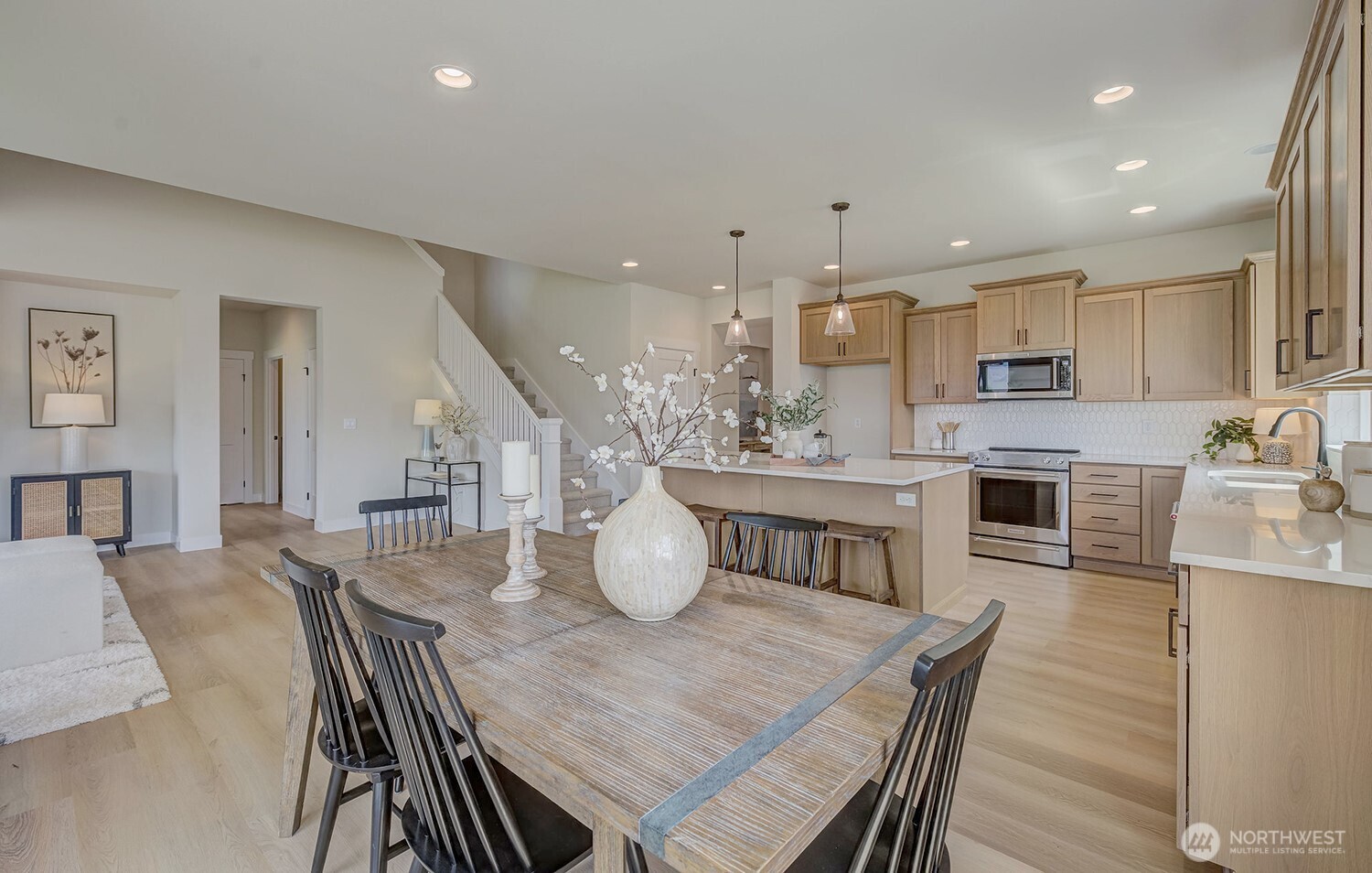 East Wenatchee, Washington 98802, United States, 3 Bedrooms Bedrooms, ,3 BathroomsBathrooms,Residential,Active,122658