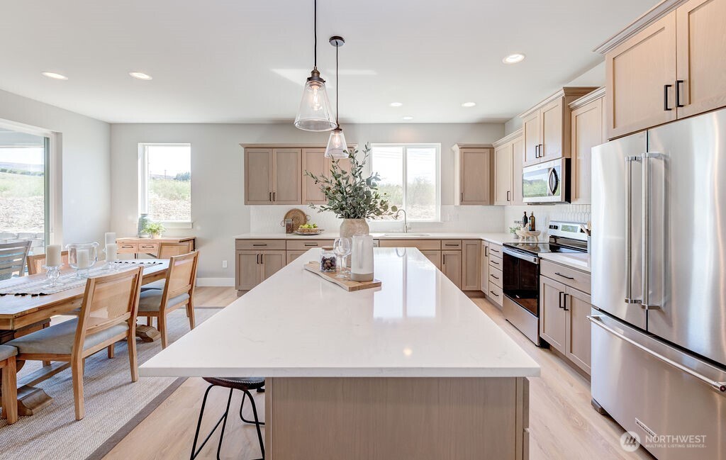 1502 S Kelvin Court