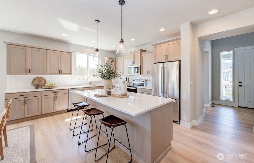 1502 S Kelvin Court