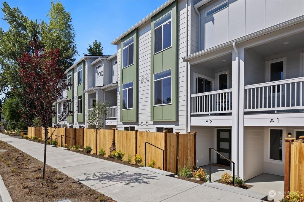 Photo of 17002 13th Avenue W #C3, Lynnwood, WA 98037 (MLS # 2267564)