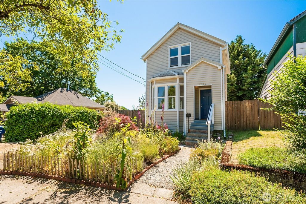 Photo of 2029 S Charles Street, Seattle, WA 98144 (MLS # 2389787)