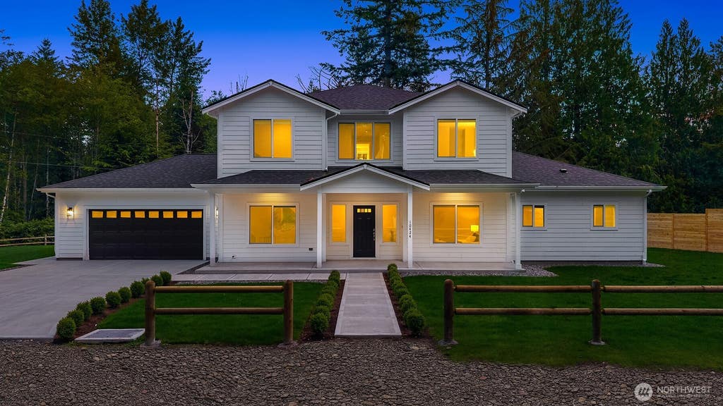 Photo of 10424 348th Avenue SE, Snoqualmie, WA 98065 (MLS # 2567097)