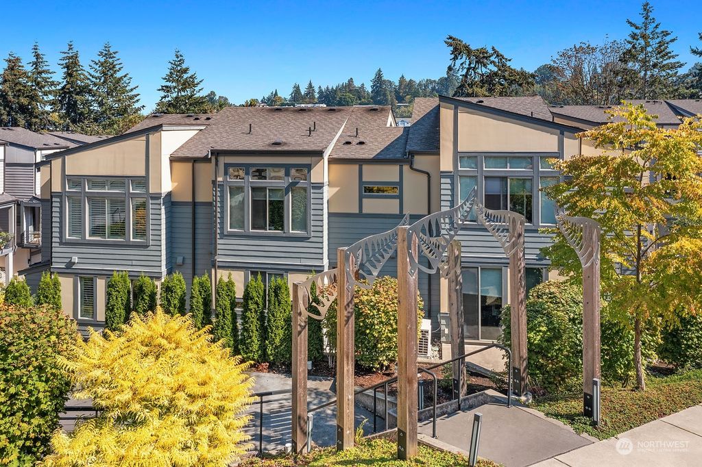 Photo of 2958 76th Place SE #103, Mercer Island, WA 98040 (MLS # 1994262)