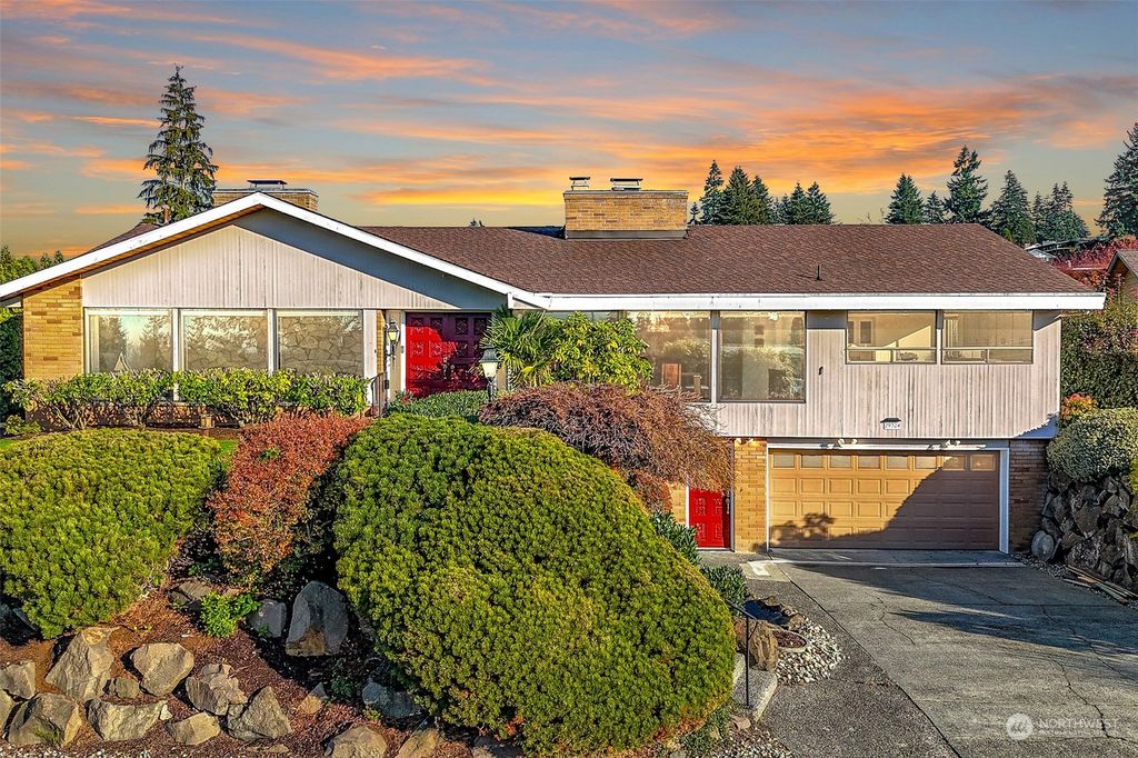 Photo of 29324 7th Place S, Federal Way, WA 98003 (MLS # 2315329)
