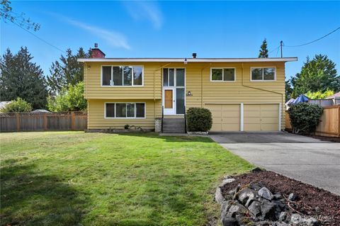 Photo of 24335 24th Avenue S, Des Moines, WA 98198 (MLS # 2441103)
