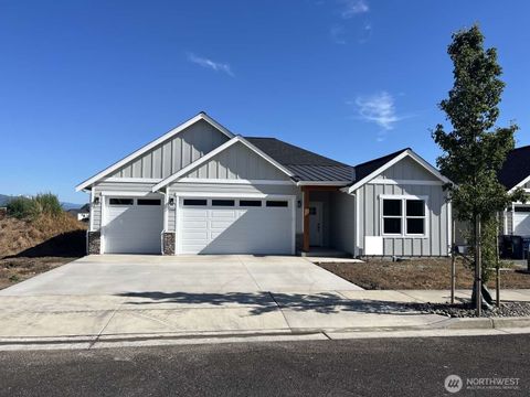 Photo of 2080 Bowfin Way, Lynden, WA 98264 (MLS # 2405229)